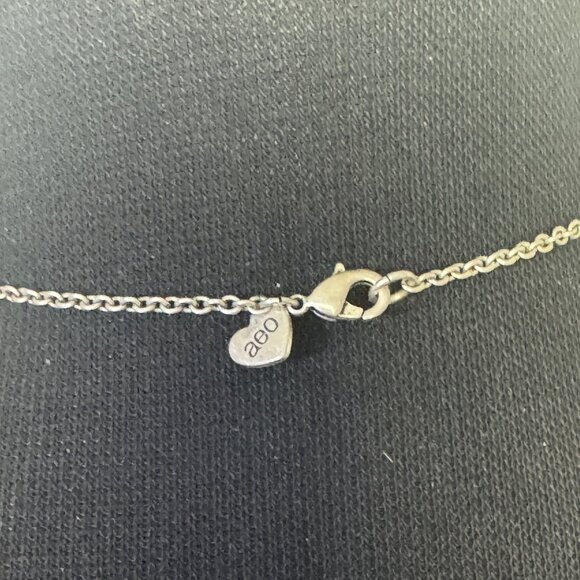 AEO Silver Necklace Dangling Charm Rhinestones Faux Pearls Lobster Clasp Chain J - Picture 4 of 4